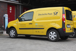 DHL liefert Batterien für zukünftige Elektrofahrzeuge DHL liefert Batterien für zukünftige Elektrofahrzeuge