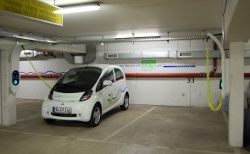 cambio CarSharing - eMobil an der Station Behring in Hamburg cambio CarSharing - eMobil an der Station Behring in Hamburg