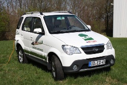 edding ist mit Elektroauto LUIS 4U green unterwegs edding ist mit Elektroauto LUIS 4U green unterwegs