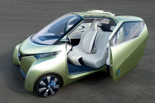 Innenraum der 3-sitzer Elektrofahrzeug Studie PIVO 3 von Nissan Innenraum der 3-sitzer Elektrofahrzeug Studie PIVO 3 von Nissan