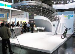 Solarladestation von eight - Futuristisches Design Solarladestation von eight - Futuristisches Design